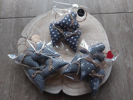 Šité ozdoby na stromček,