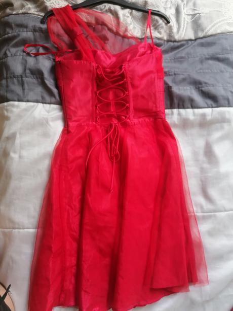 Červené elegantné šaty, m