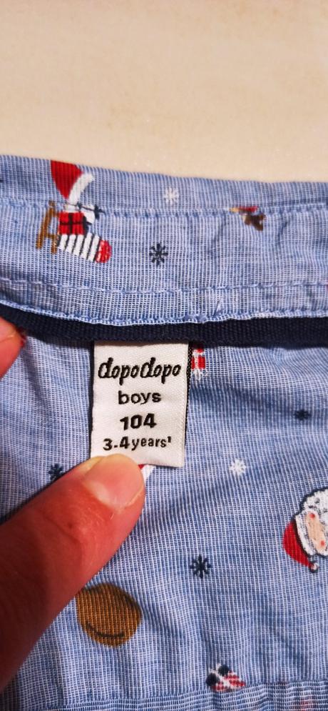 Košeľa s vianočným motívom, 104