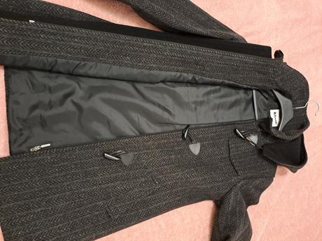 Kvalitný kabát, 36 / s