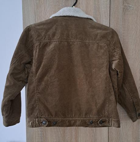 Menčestrova bunda, 152