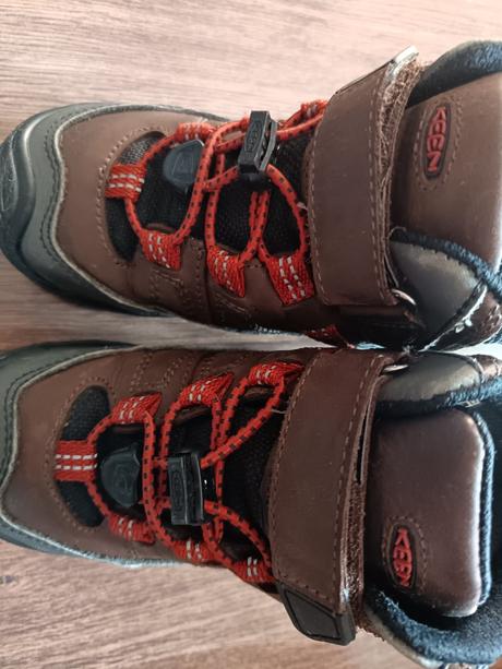 Celoročné topánky keen, keen,25