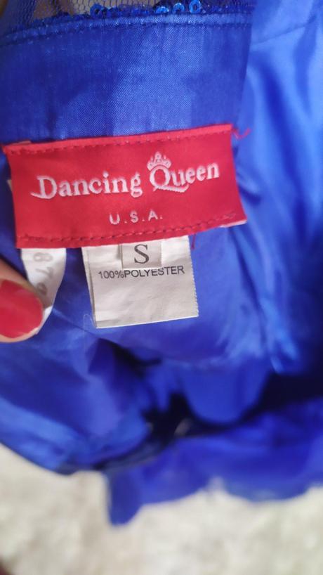 Spočenské šaty napr. na redovú zn.dancing queen, s