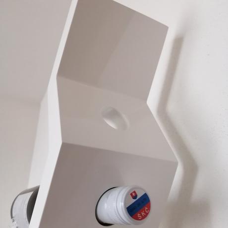 Stojan na vínko pre 19 fliaš, 