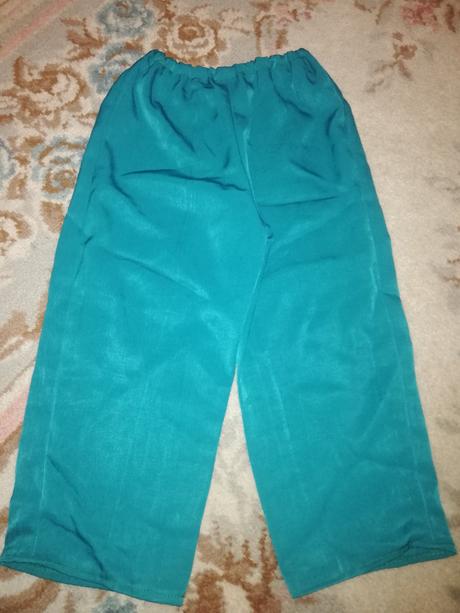 Tenké nohavice, 104