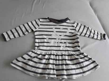 Mikina so sukničkou, 104