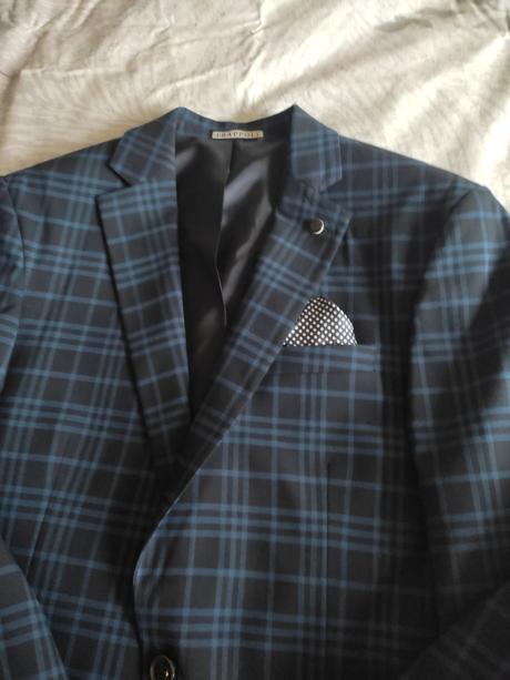 Chlapčenské sako, 48