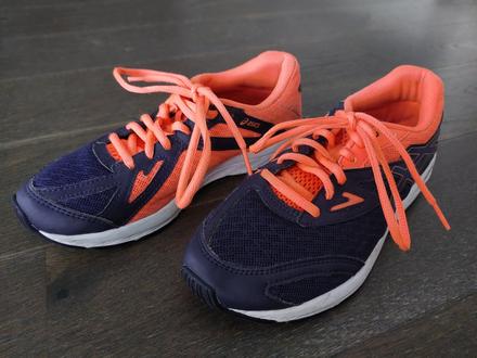 2ks nadherne  ultralahke sportove tenisky  aesics, 36