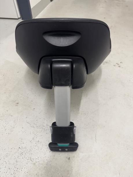 Základňa na vajíčko, britax