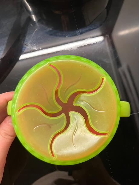 Miska proti vysypaniu, 