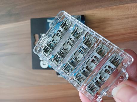 Nové hlavice na strojček gilette sensor excel, 