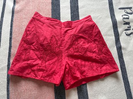 Šortky, tu,s