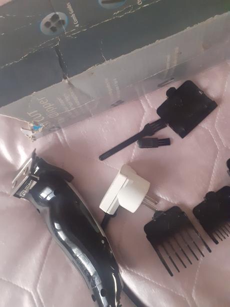 Zastrihávač vlasov,