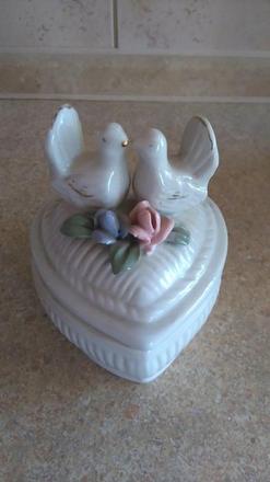 Sperkovnička v tvare srdca, 