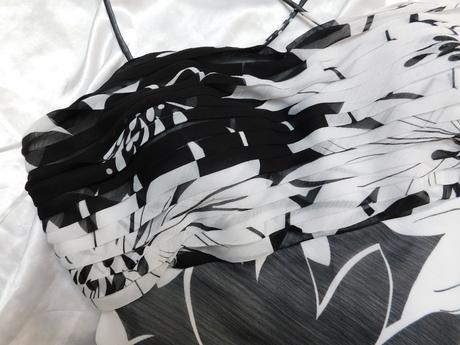 Luxusne velmi pekne šaty, 40