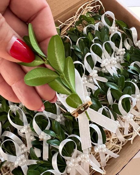 Svadobne pierka prírodné s inicialmi mien, 