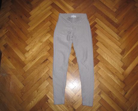 Vrúbkované legíny, s