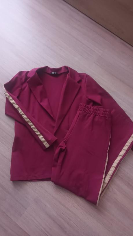 Športovo - elegantný komplet, xs