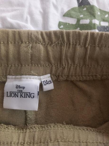 Lion king šortky +  tricko, 134