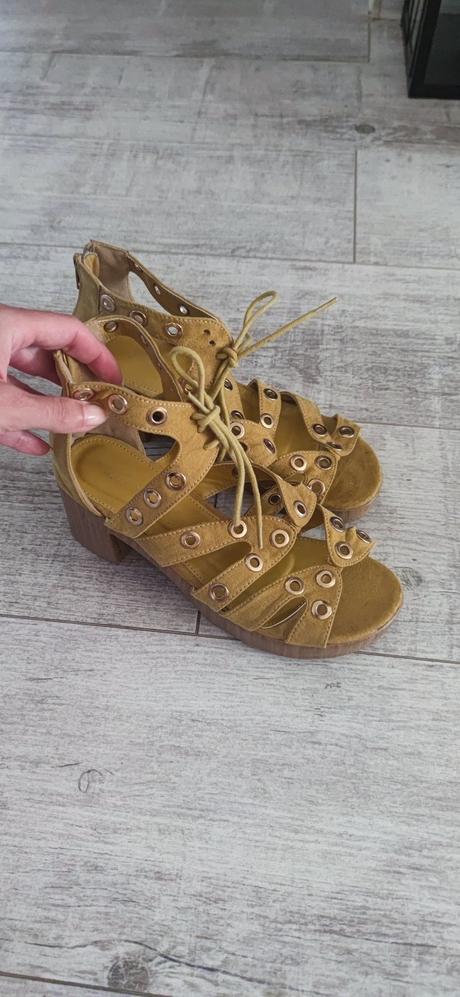 Predám dámske sandálky č. 36, 36