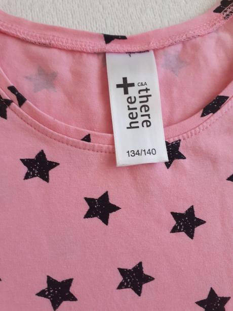 Hviezdičkové šaty., 134