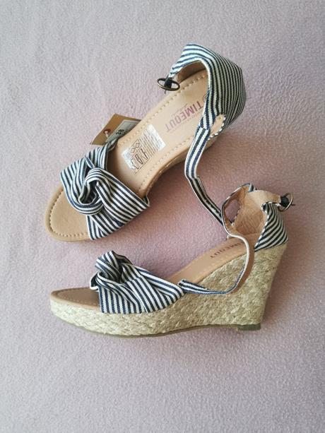 Sandalky, nenosene timeout, lee cooper,38