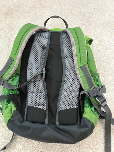 Kvalitny ruksak deuter, 