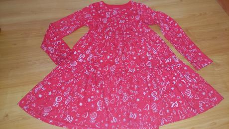 Vianočné šaty, 140