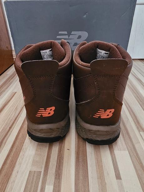 Jesenne/zimne tenisky, new balance,39