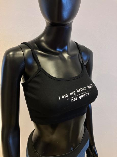 Čierny crop top s bielym nápisom bershka (xs), bershka,xs