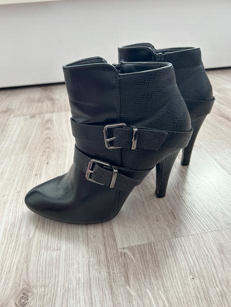 Členkové čižmy, 36