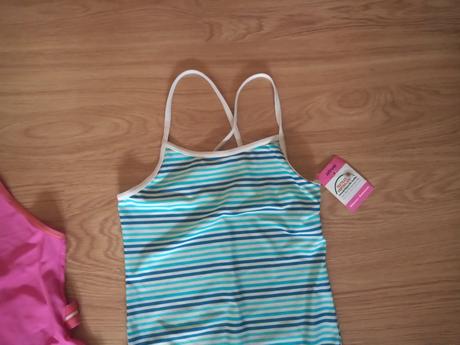 Nenosené plavky a plavecké okuliare speedo, 152