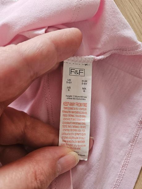 Tričká 4ks, f&f,110