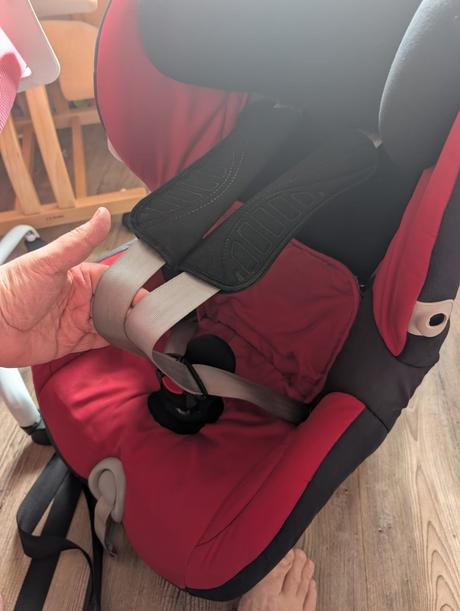 Predam autosedačku römer trifix, römer