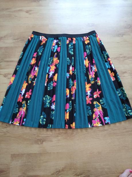 Plisovana sukňa, xxl