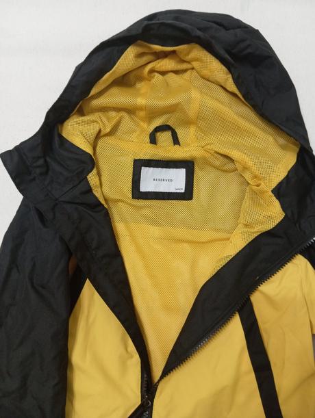 Sustiakova bunda, reserved,140