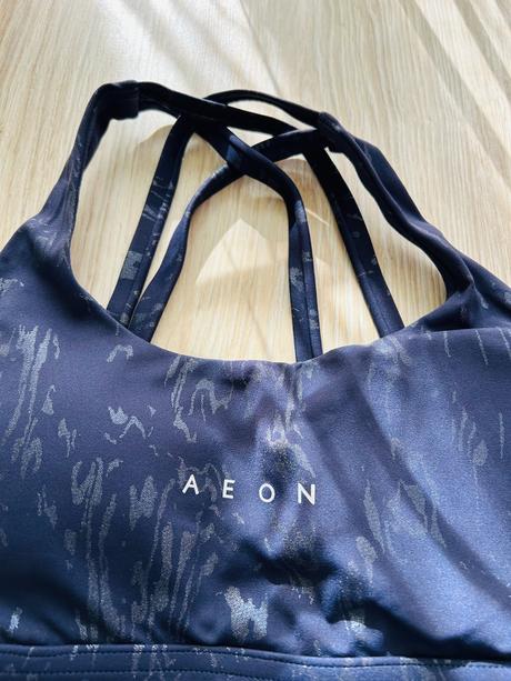 Športová podprsenka českej značky aeon athletics, s