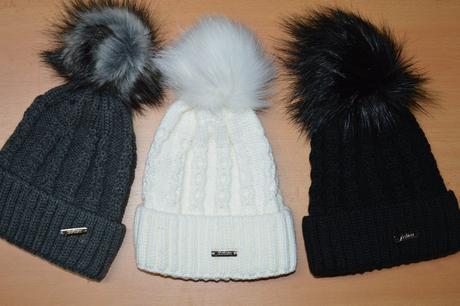 Čiapočka s brmbolcom, 92 - 158