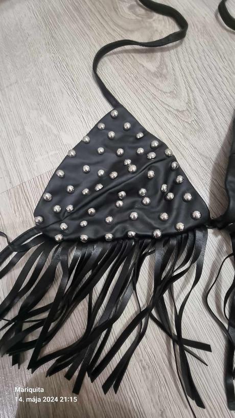 Krasny set kozeny, m