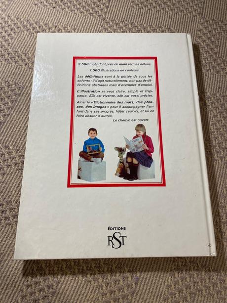 Krásny starý retro slovník učebnica francúzštiny, 