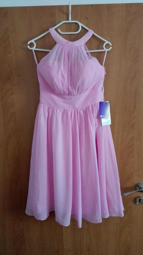 Spolocenske saty, 34