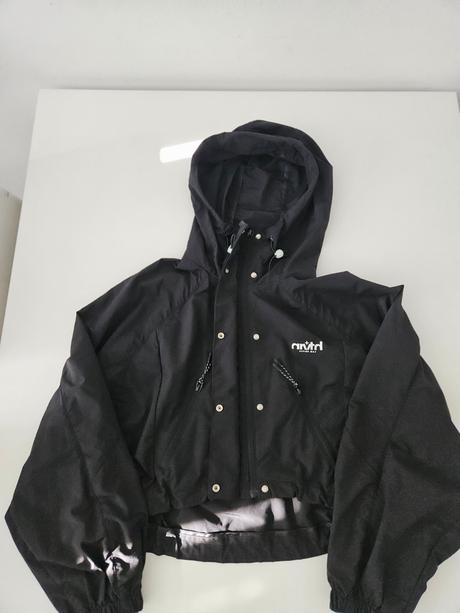 Prechodna bunda, bershka,s