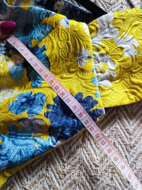 Spoločenské šaty s, s