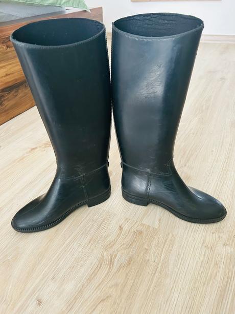 Krásne vysoké gumáky covalliero, 32