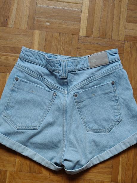 Zara moderné štýlové rifľové dámské šortky, zara,36