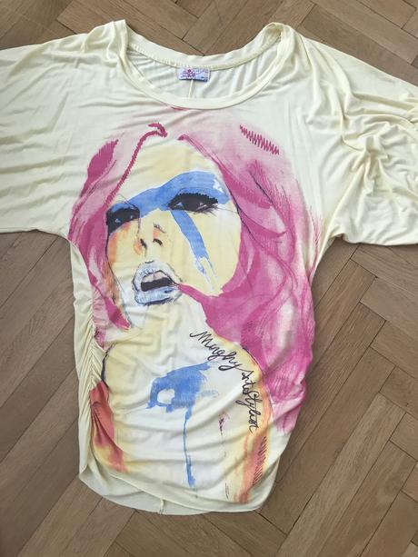 Predĺžené tričko, s