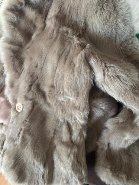 Béžový kožúšok met - veľkosť m, met,m