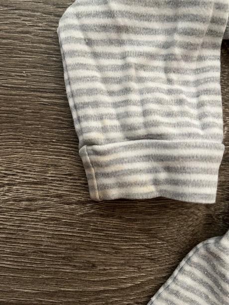 Dupacky s dierkou na nohe + 1 fliacik, next,86