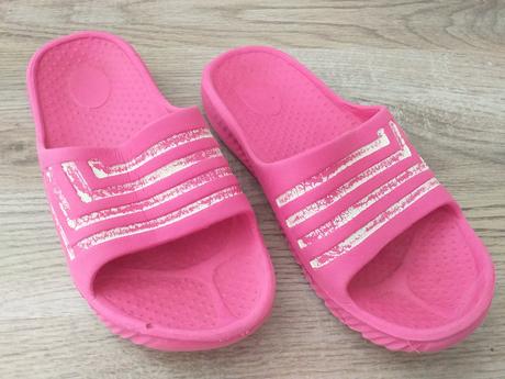 Dievčenské šľapky 32, 32