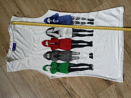 Tričko s odstrihnutými rukávmi, s